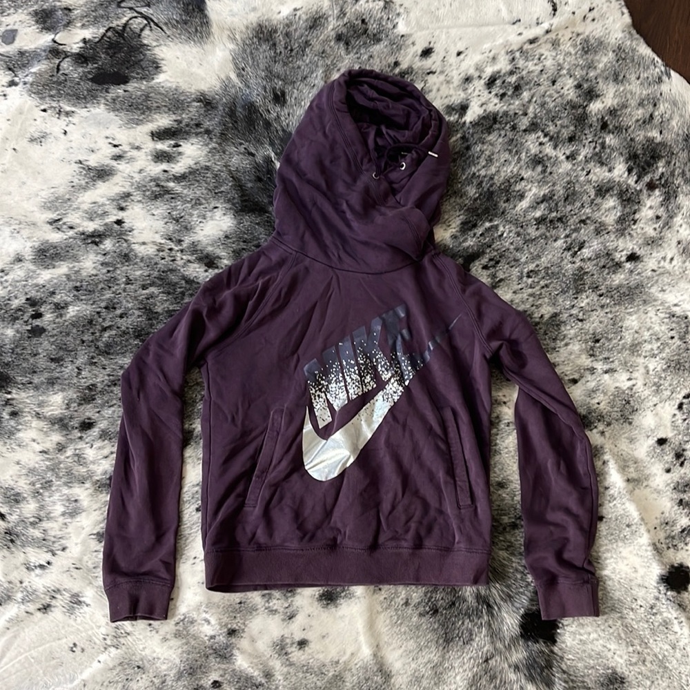 Nike sweater purple